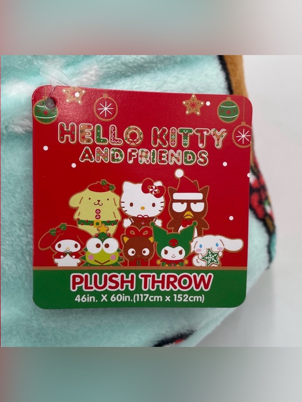 HELLO KITTY Christmas Plush Throw - Picture 9 of 11
